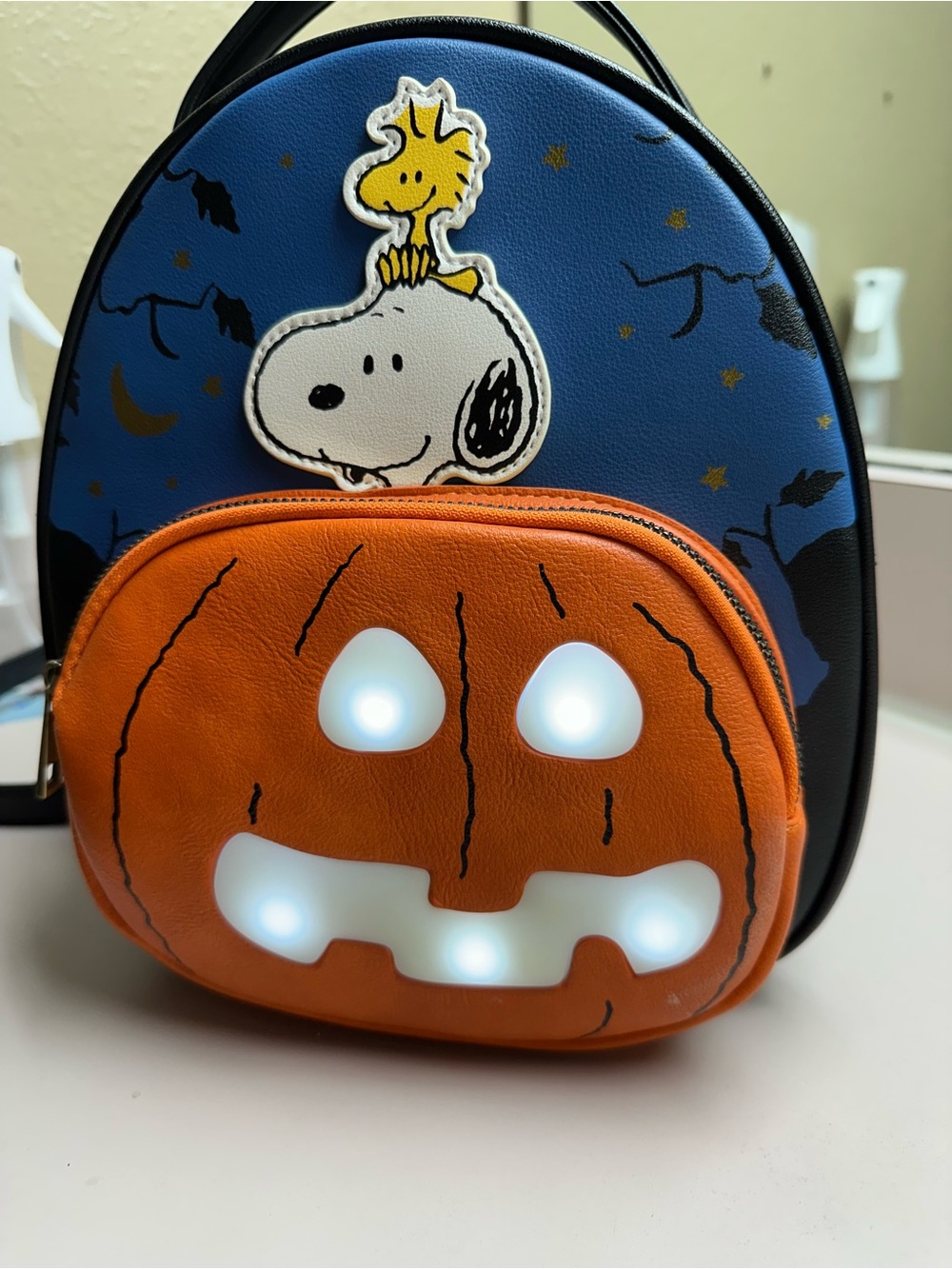 Peanuts snoopy convertible light-Up Pumpkin Backpack - Bioworld